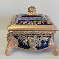 Ceramica a lustro Robbia, cofanetto portagioie