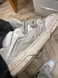 Scarpe bambino molto usate