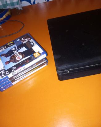 Ps4 Slim 500gb, 4 giochi e un controller