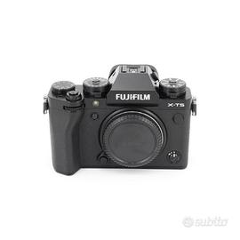 Fujifilm X-T5 - Black