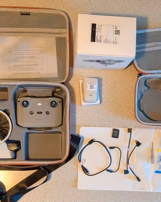 DJI flip + telecomando + 2 batterie + borse