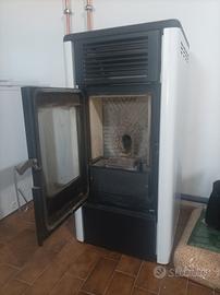 Stufa a pellet MCZ 8kw 