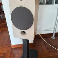 Focal 806 chora + stand
