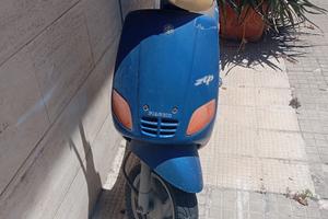 Zip 50 usato poco 200€ + 120€ targa libretto nuovi