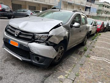 Dacia sandero stepway 2013 Incidentata
