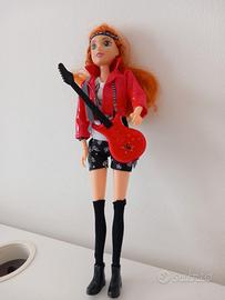 Maggie bambola cantante