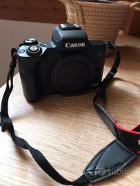 Canon EOS M50 + obiettivo 15-45mm IS STM