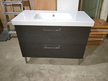 Mobile bagno con lavello