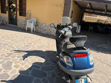Piaggio x9 200 evolution