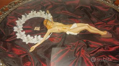 Antico capezzale di Cristo in croce