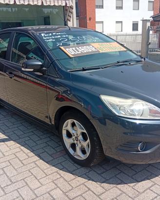 Ford focus 1.6 benzina Titanium 5p