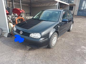 Volkswagen Golf 1.6 