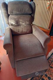 Poltrona alzapersona elettrica