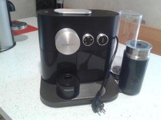 Macchina del caffe Krups Nespresso Expert &  Milk