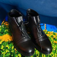 Paio  Scarpe in  pelle Colore nero da donna tg 38