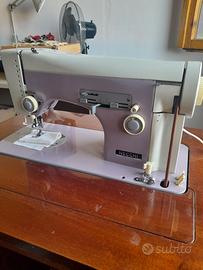 macchina da cucire Necchi 