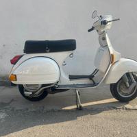 Vespa p200e
