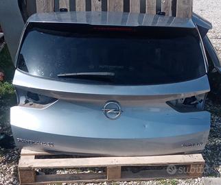 Grandland X 2017> Portellone