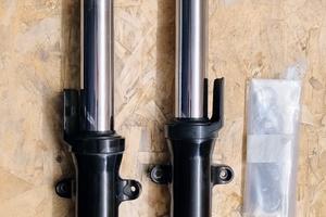 Kawasaki ZRX 1200 forcella pinze piastre