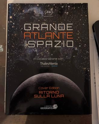Libro grande atlante dello spazio nuovo