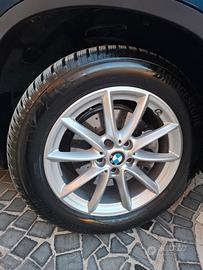 Cerchi in lega 17 BMW X1 + gomme invernali. 