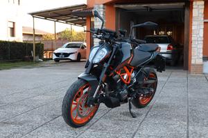 KTM 125 Duke - 2022