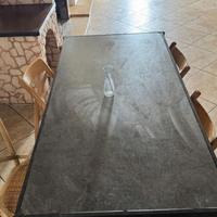 Tavolo in vetro base in alluminio