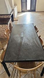 Tavolo in vetro base in alluminio