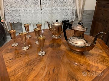 2 tieiere inglesi e 5 coppe silver plate