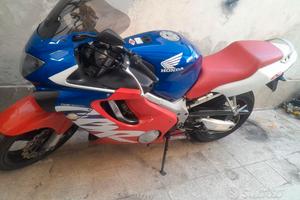 Honda CBR 600 F