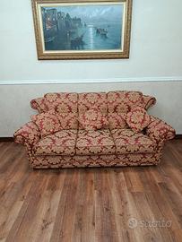 divano tre posti più due tende