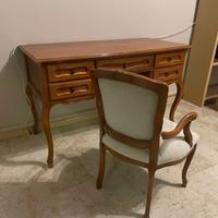 SCRIVANIA CON SEDIA CLASSICA