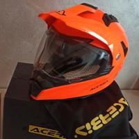 Casco e giacca moto