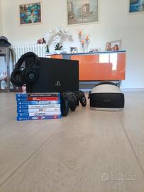 PlayStation 4 pro e visore della realtà virtuale 
