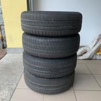 Pneumatici primavera/estate con cerchi