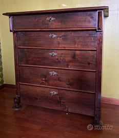 Cassettiera antica in legno