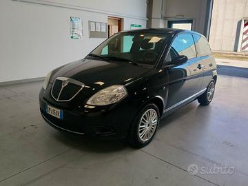 Lancia Ypsilon 1.2 benzina 60cv