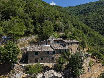 CASA INDIPENDENTE A MOLINI DI TRIORA
