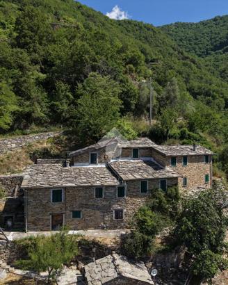 CASA INDIPENDENTE A MOLINI DI TRIORA