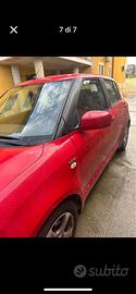 Suzuki Swift rossa