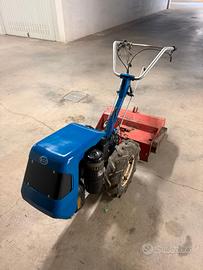 motocoltivatore con trincia 
