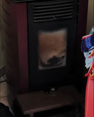 stufa a pellet Qlima Fiorina 74 S-Line di colore r