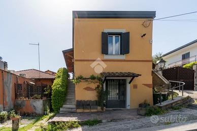 2 LOCALI A GROTTAFERRATA