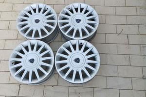 CERCHI IN LEGA ORIGINALI LANCIA  R.15”