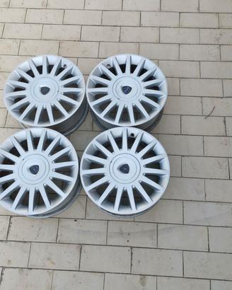 CERCHI IN LEGA ORIGINALI LANCIA  R.15”