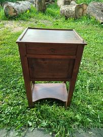 mobiletto/comodino antico