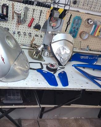 ricambi triumph speed triple e daytona 955