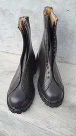 anfibi scarponi tg 48 nuovi . senza lacci.