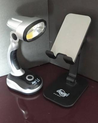 Lampada e supporto smartphone