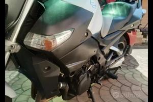 Suzuki GSR 600 